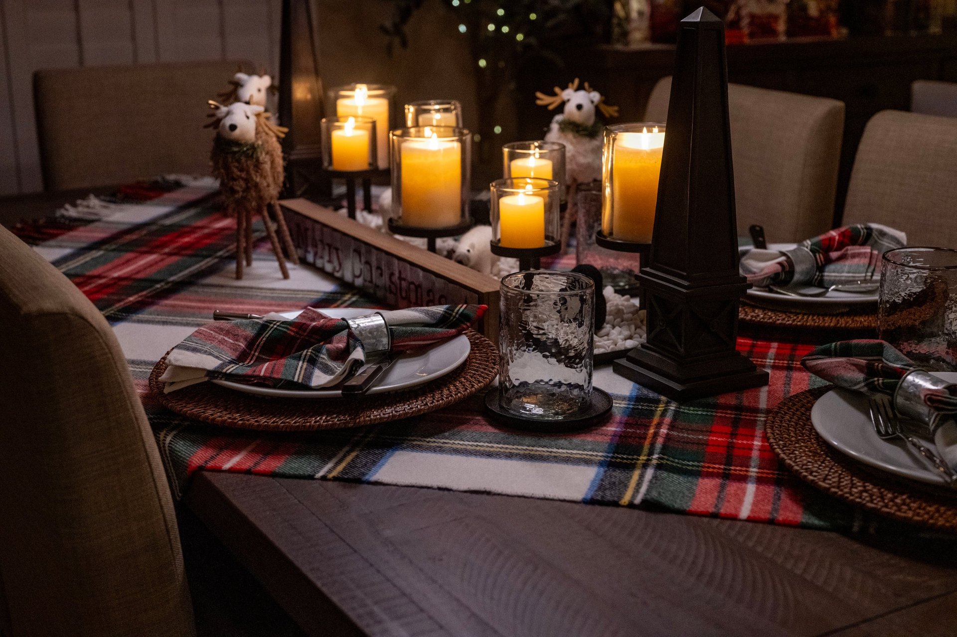 A beautifully set dinner table for a Christmas Meal